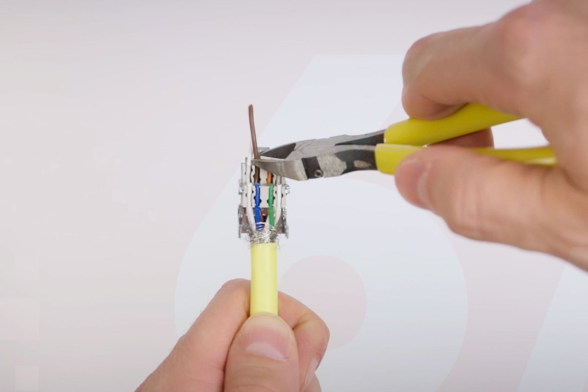 Installation step 1: prepare the cable